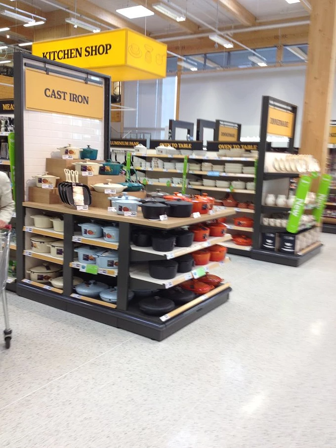 36年實(shí)力見證，云宇貨架如何打造高品質(zhì)倉儲(chǔ)貨架？